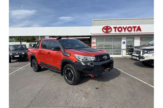 2018 Toyota Hilux Rugged X Ute (Red) Pre-Owned Car Thumbnail