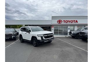 2023  Toyota Landcruiser GR Sport SUV (White) Pre-Owned Car Thumbnail