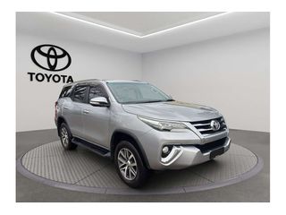 2016  Toyota Fortuner Crusade SUV (Silver) Pre-Owned Car Thumbnail