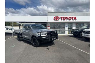 2021  Toyota Hilux SR Ute (Silver) Pre-Owned Car Thumbnail