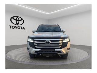 2023  Toyota Landcruiser Sahara SUV (Silver) Pre-Owned Car Thumbnail