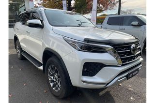 2025  Toyota Fortuner Crusade SUV (White) Pre-Owned Car Thumbnail