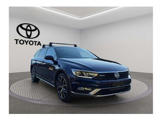2018  Volkswagen Passat Alltrack Wolfsburg Edition SUV (Blue) Pre-Owned Car Thumbnail