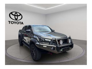 2024  Toyota Hilux Rogue 48V Ute (Bronze) Pre-Owned Car Thumbnail