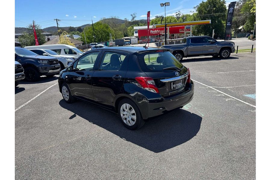 2015 Toyota Yaris ASCENT NCP130R MY15 Photo 5