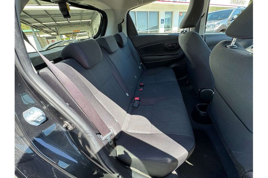 2015 Toyota Yaris ASCENT NCP130R MY15 Photo 18