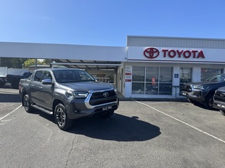 2023 Toyota Hilux 4x4 SR5 2.8L T Diesel Automatic Double Cab C222140 001 Dual Cab (Graphite) Pre-Owned Car Thumbnail